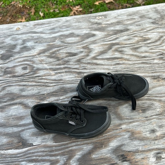 Van’s Youth Kids Sneakers Authentic Black Canvas Skate Size‎ 11.5 - Picture 1 of 12